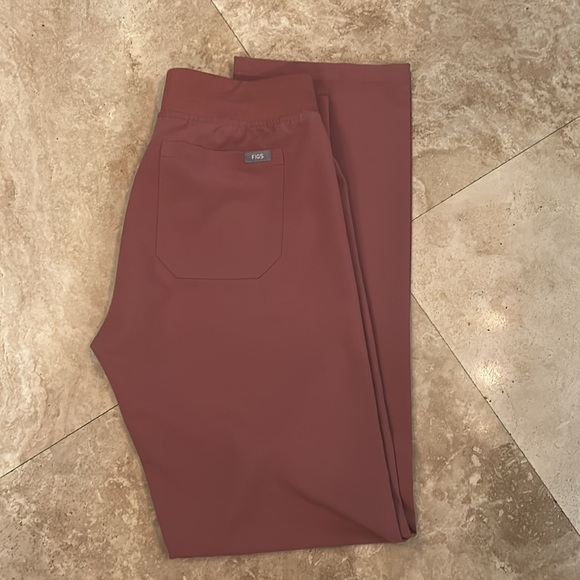 Figs Scrubs - Picture 3 of 4